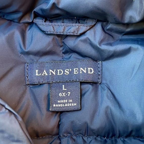 Lands' End Vest - LIKE NEW - Picture 2 of 7
